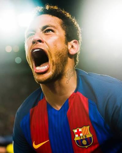 Neymar celebra un momento de partido